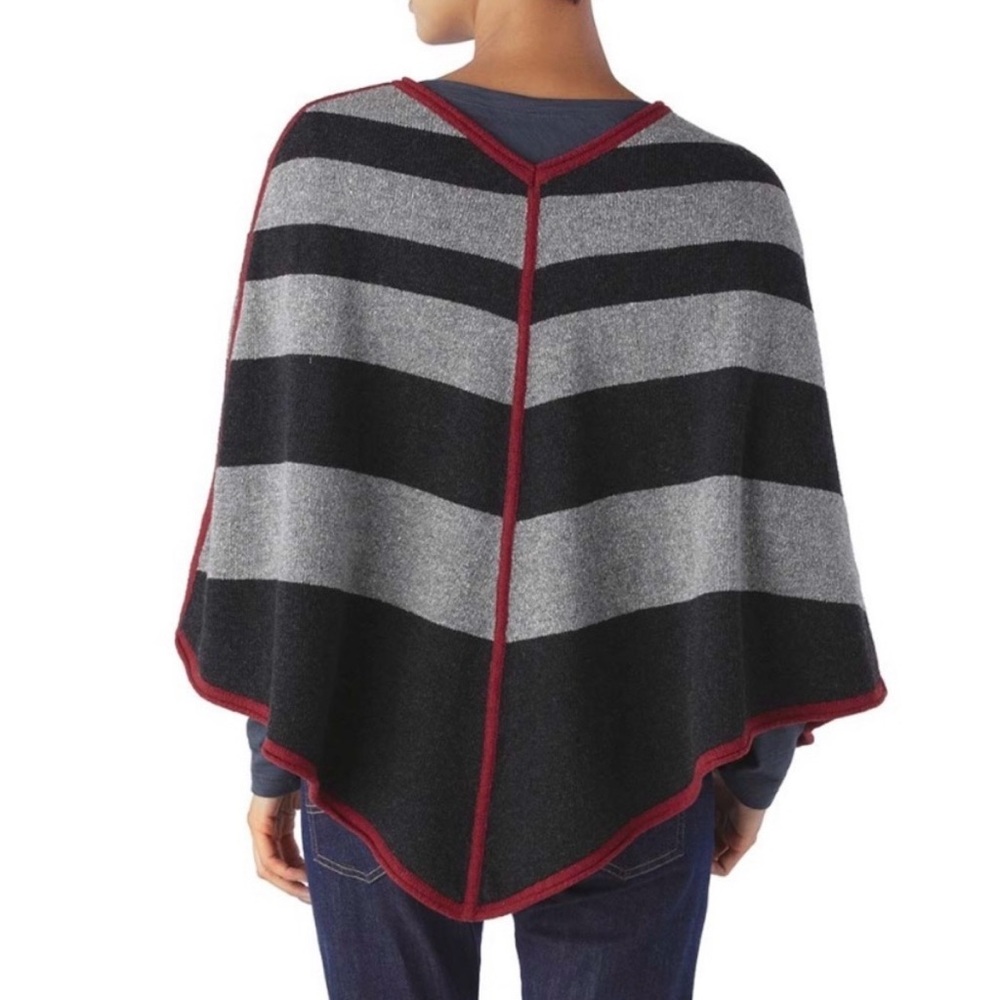 Patagonia Knit Sweater Poncho Cotton Blend  Black Gray Red Striped Women’s M / L - Picture 11 of 11